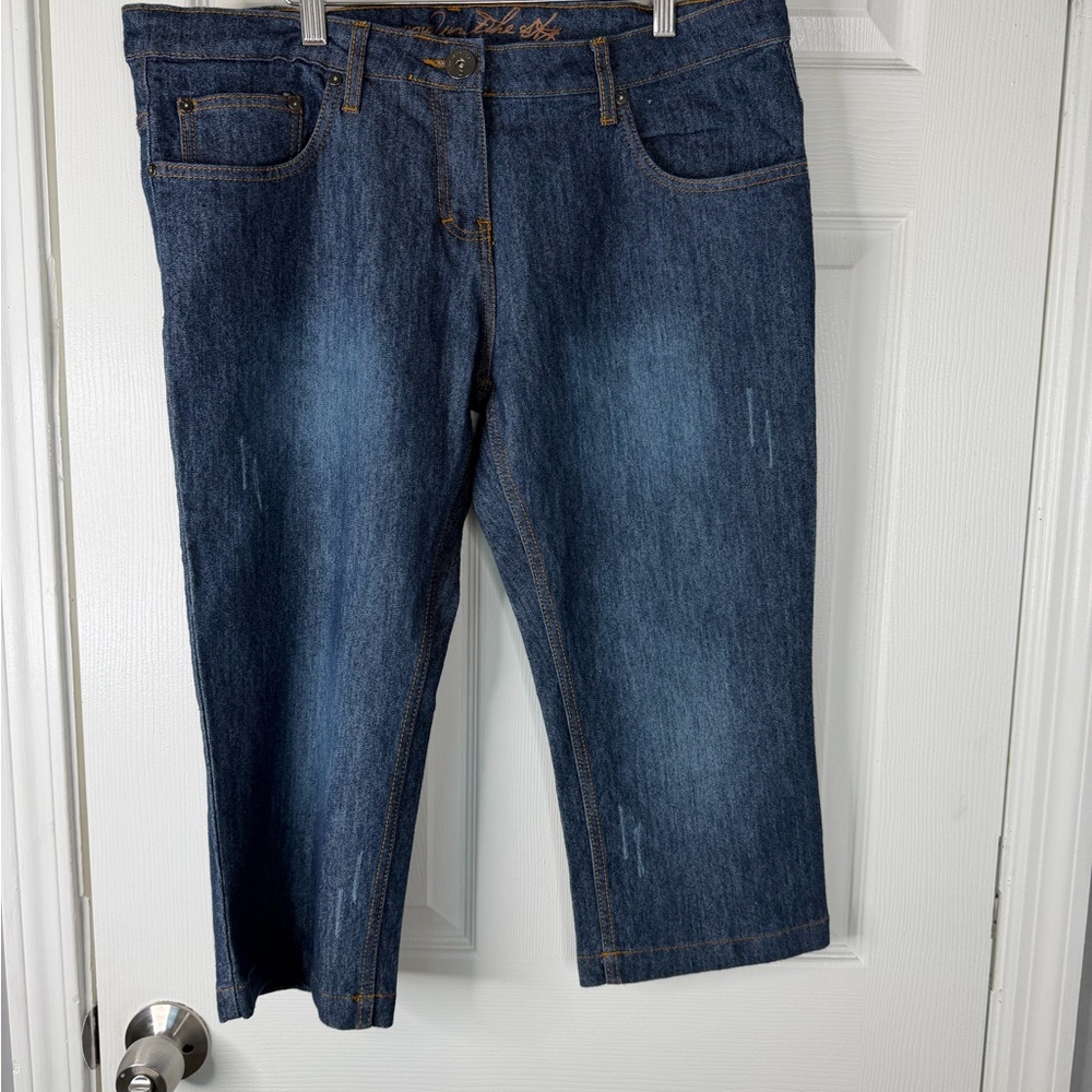 Sz 36 De’Extase Y2K Dark Wash Low Rise Capris NWOT $170 MSRP - Picture 3 of 15